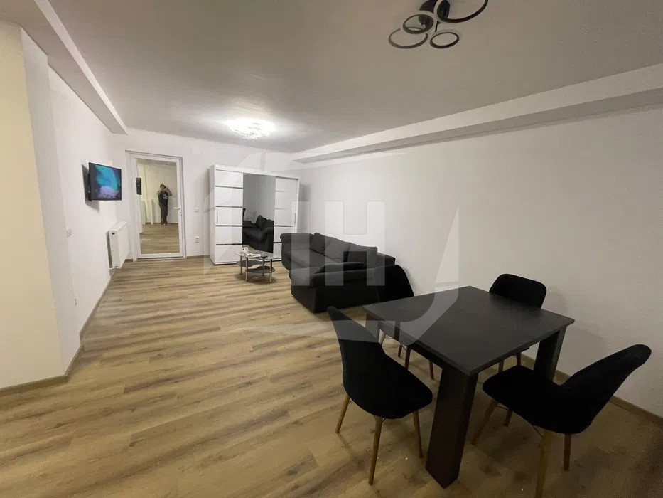 Apartament 2 camere, zona Platinia