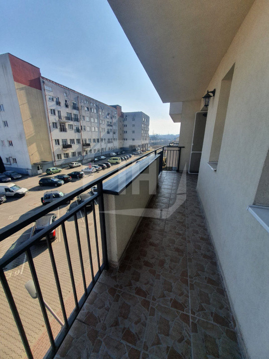 Apartament 3 camere, cu parcare, zona Iris