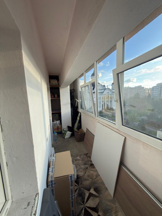 Apartament 3 camere, etaj intermediar, zona Mol, bld Primaverii
