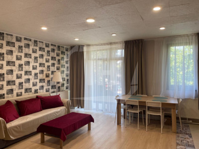 Apartament 2 camere, parcare, zona Manastur
