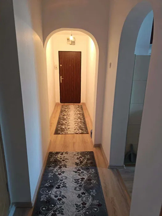 Apartament 2 camere decomandat, zona Bld Primaverii