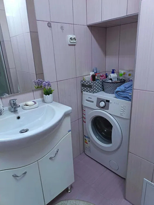 Apartament 2 camere decomandat, zona Bld Primaverii