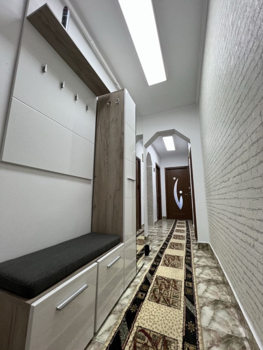 Apartament 2 camere decomandat, zona Big Center