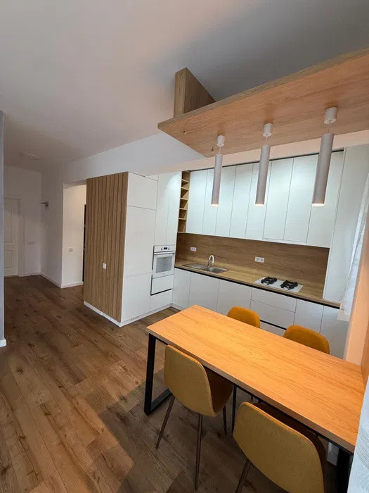 Apartament 2 camere la cheie, parcare, zona Primaria Baciu