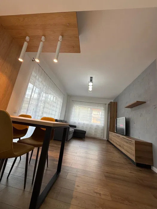 Apartament 2 camere la cheie, parcare, zona Primaria Baciu