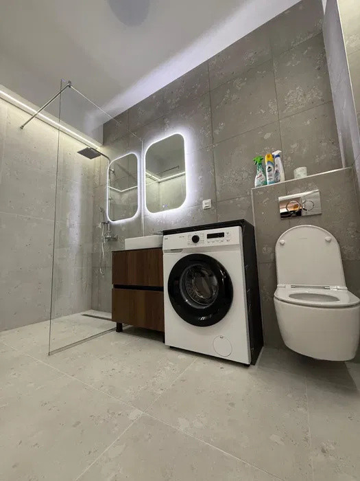 Apartament 2 camere la cheie, parcare, zona Primaria Baciu