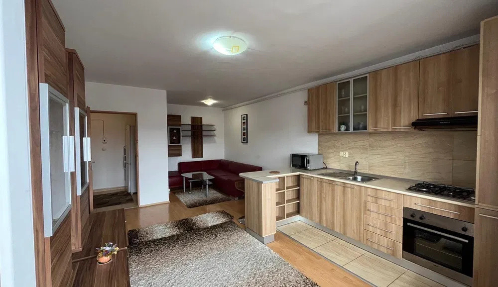 Apartament 2 camere la cheie, parcare, zona Petrom Calea Baciului