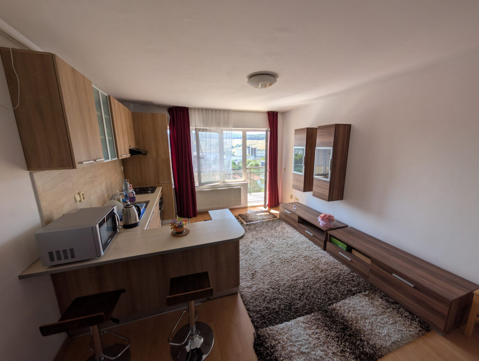 Apartament 2 camere la cheie, parcare, zona Petrom Calea Baciului
