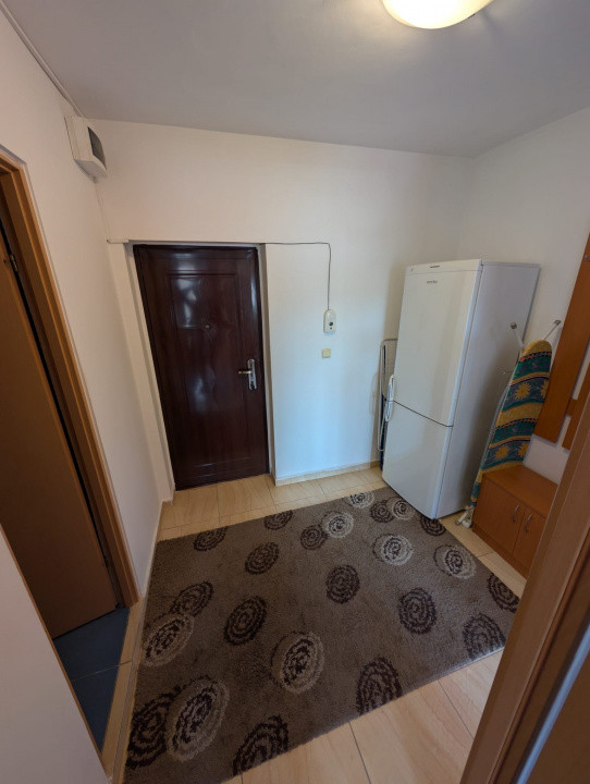Apartament 2 camere la cheie, parcare, zona Petrom Calea Baciului