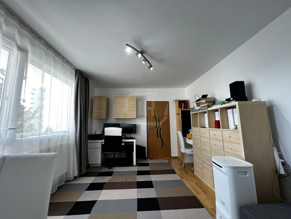 Apartament 4 camere, decomandat, zona Brancusi - Gheorgheni