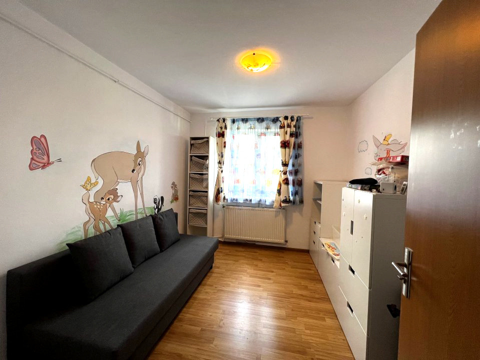 Apartament 4 camere, decomandat, zona Brancusi - Gheorgheni