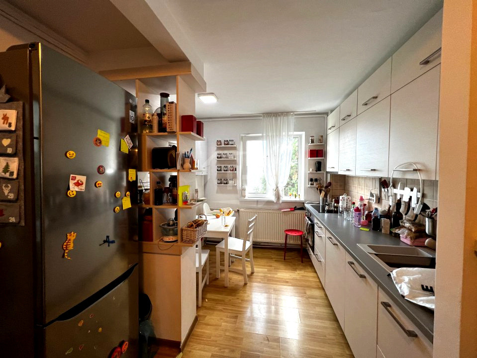 Apartament 4 camere, decomandat, zona Brancusi - Gheorgheni