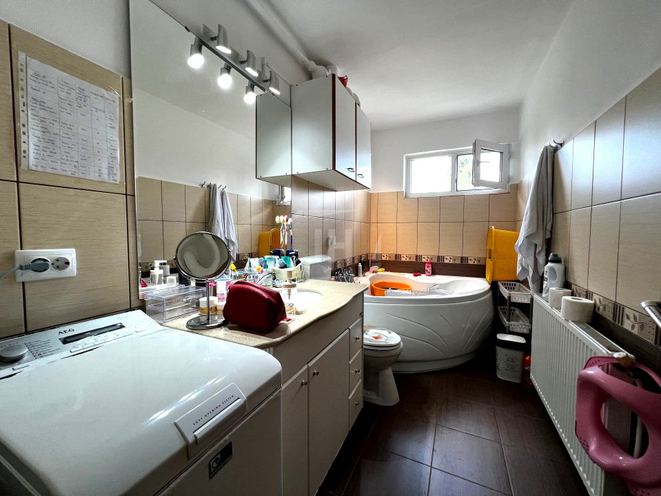 Apartament 4 camere, decomandat, zona Brancusi - Gheorgheni