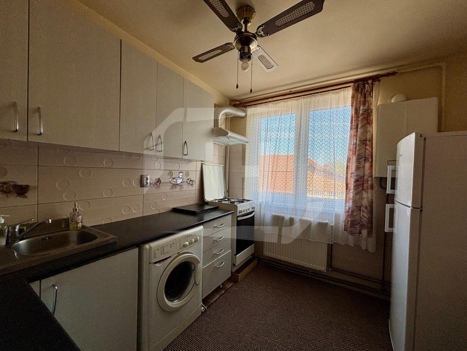 Apartament 2 camere, parcare, zona Grigorescu