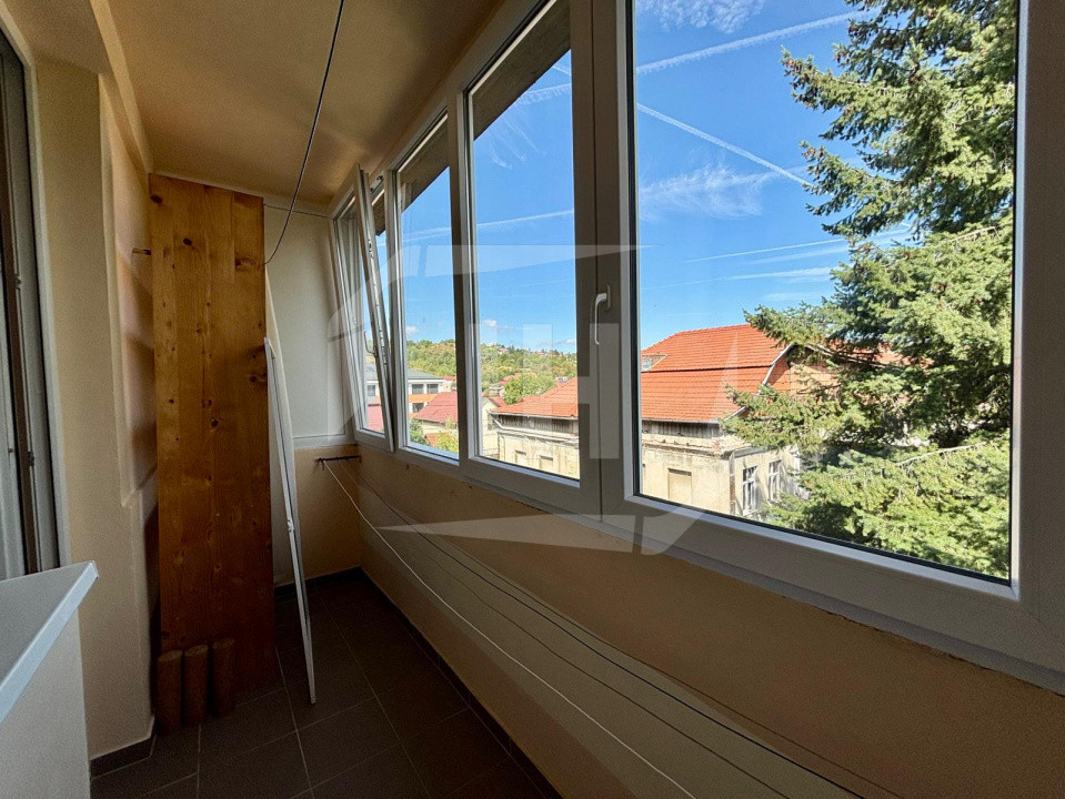 Apartament 2 camere, parcare, zona Grigorescu