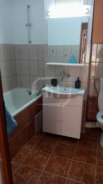 Apartament 3 camere I decomandat I zona Dorobatilor