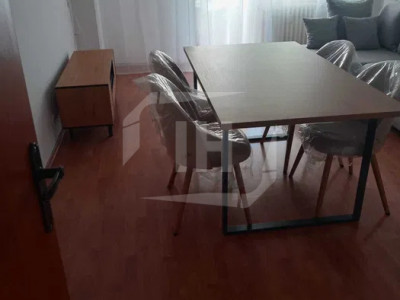 Apartament 3 camere I decomandat I zona Dorobatilor