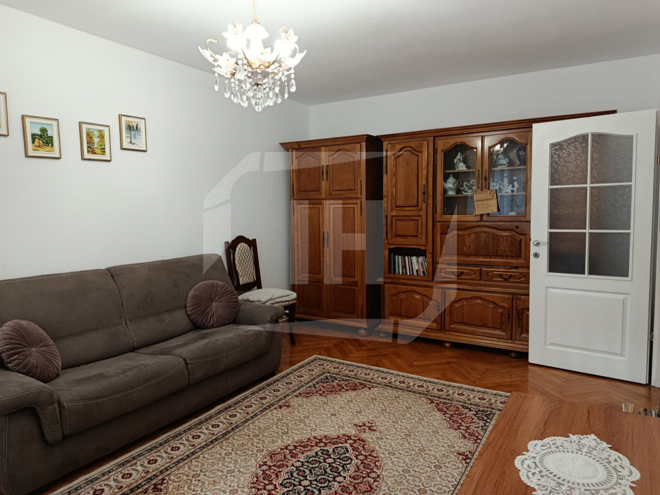 Apartament 3 canere, decomandat, Dorobantilor