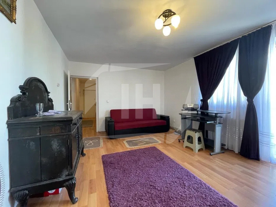 Apartament 1 camera, decomandat, zona Frunzisului