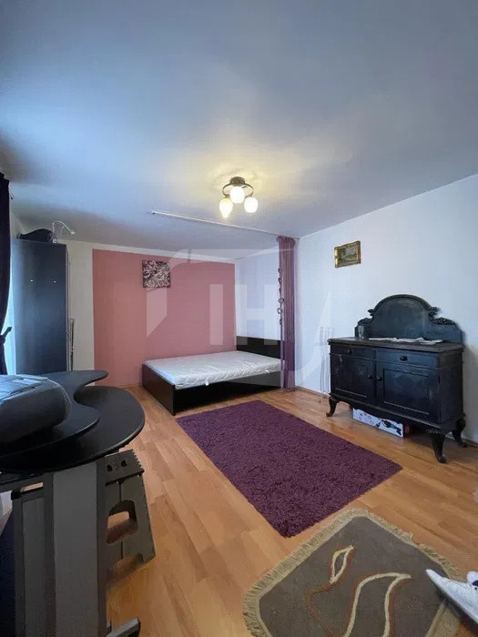 Apartament 1 camera, decomandat, zona Frunzisului