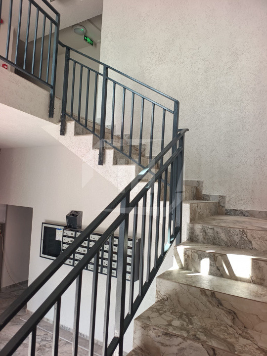 Apartament 2 camere, constructie cu CF, intermediar, parcare, zona Marasti