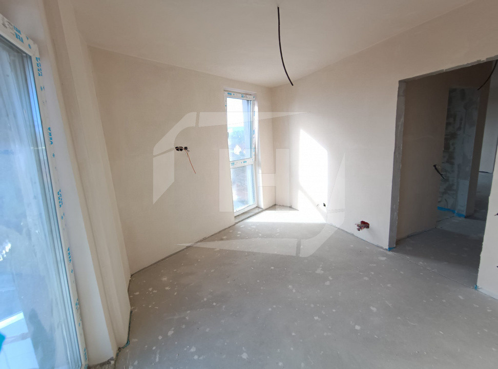 Apartament 2 camere, constructie cu CF, intermediar, parcare, zona Marasti