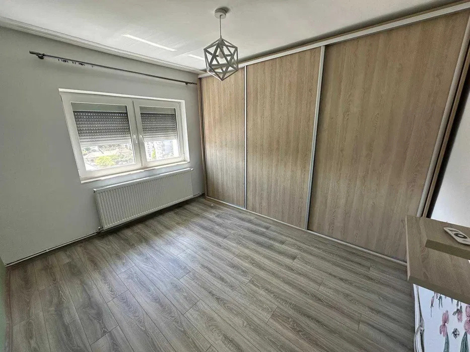 Apartament 3 camere cu 2 bai, zona Calea Floresti, cartier Manastur