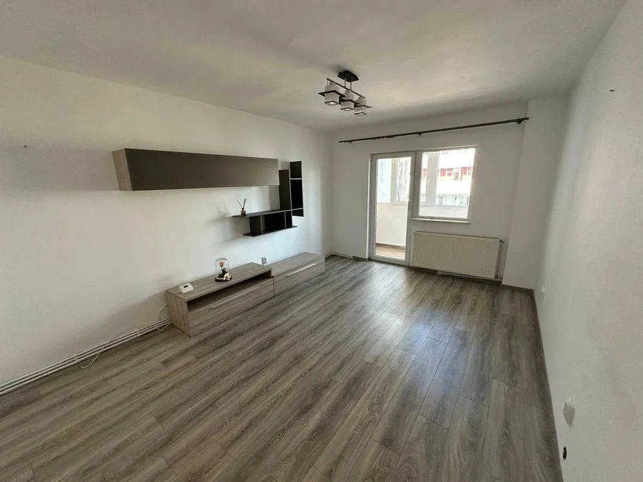 Apartament 3 camere cu 2 bai, zona Calea Floresti, cartier Manastur