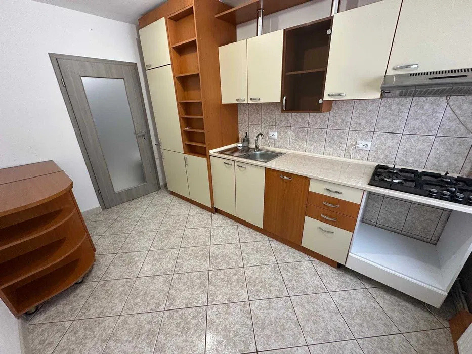 Apartament 3 camere cu 2 bai, zona Calea Floresti, cartier Manastur