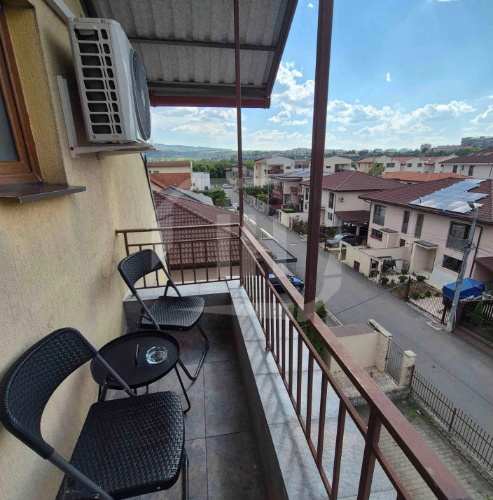 Apartament 3 camere, cu parcare, zona Iulius Mall
