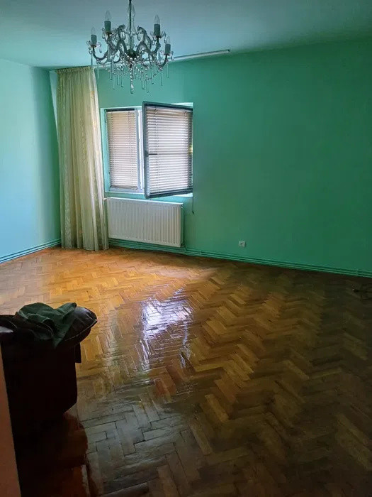 Apartament 3 camere cu 2 bai, cartier Manastur
