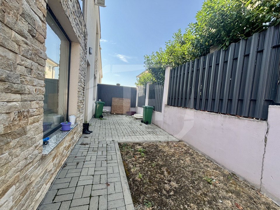 Duplex 4 camere I mobilat modern I garaj I Voronet