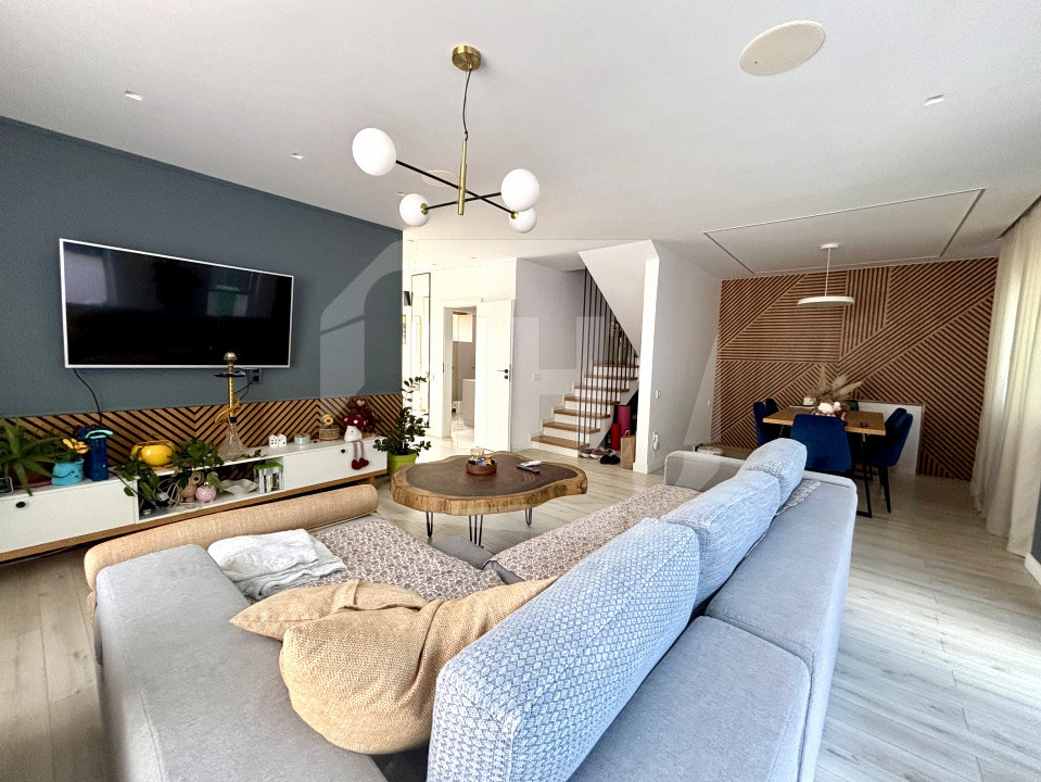 Duplex 4 camere I mobilat modern I garaj I Voronet