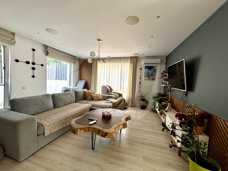 Duplex 4 camere I mobilat modern I garaj I Voronet