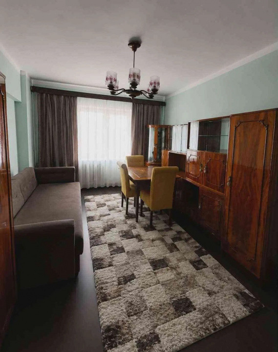 Apartament 2 camere decomandat, zona Big Center