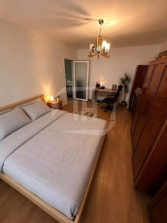 Apartament 3 camere decomandat, cartier Intre Lacuri