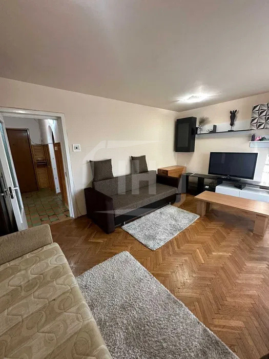 Apartament 4 camere, 2 bai, 3 balcoane, etaj intermediar, pe Titulescu!