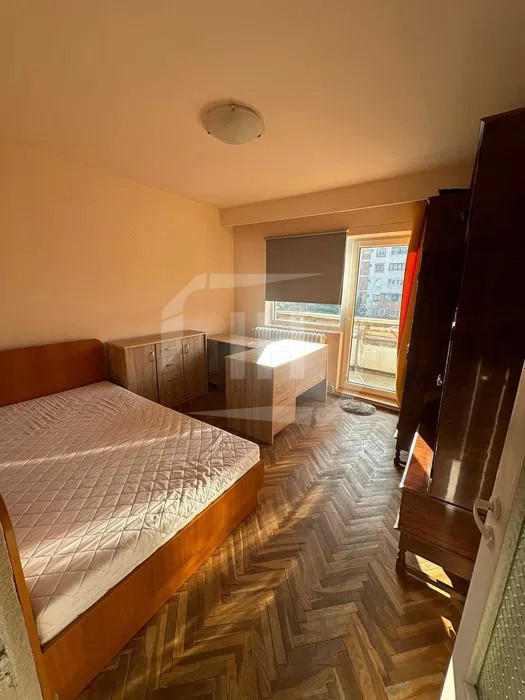 Apartament 4 camere, 2 bai, 3 balcoane, etaj intermediar, pe Titulescu!