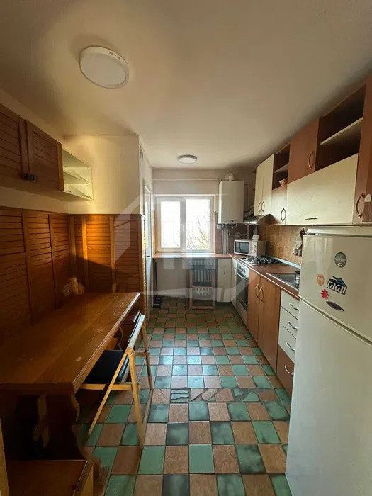 Apartament 4 camere, 2 bai, 3 balcoane, etaj intermediar, pe Titulescu!