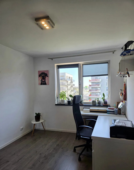 Apartament 3 camere la cheie, zona Vivo