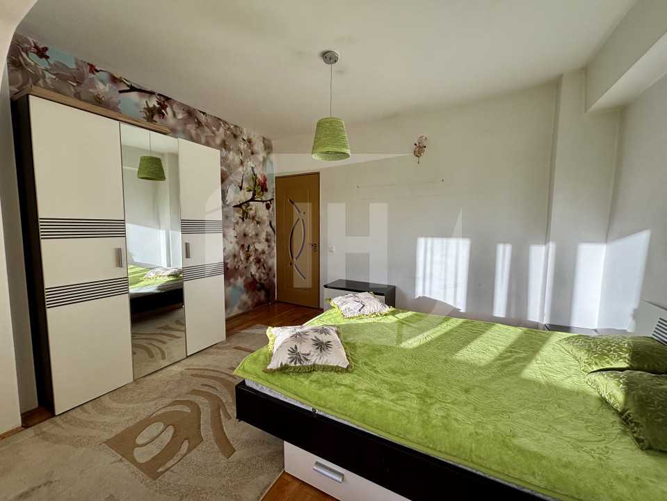 Apartament 3 camereI decomandat I zona  Piata Cipariu