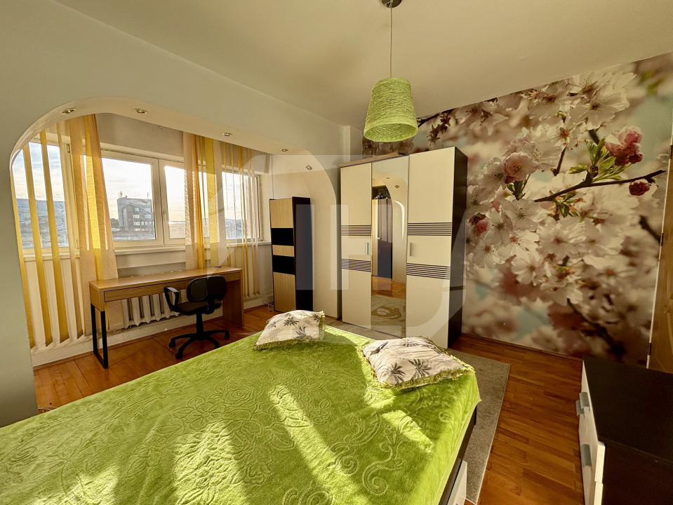 Apartament 3 camereI decomandat I zona  Piata Cipariu