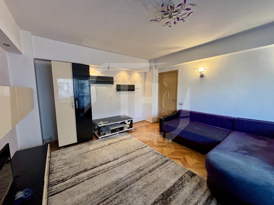Apartament 3 camereI decomandat I zona  Piata Cipariu