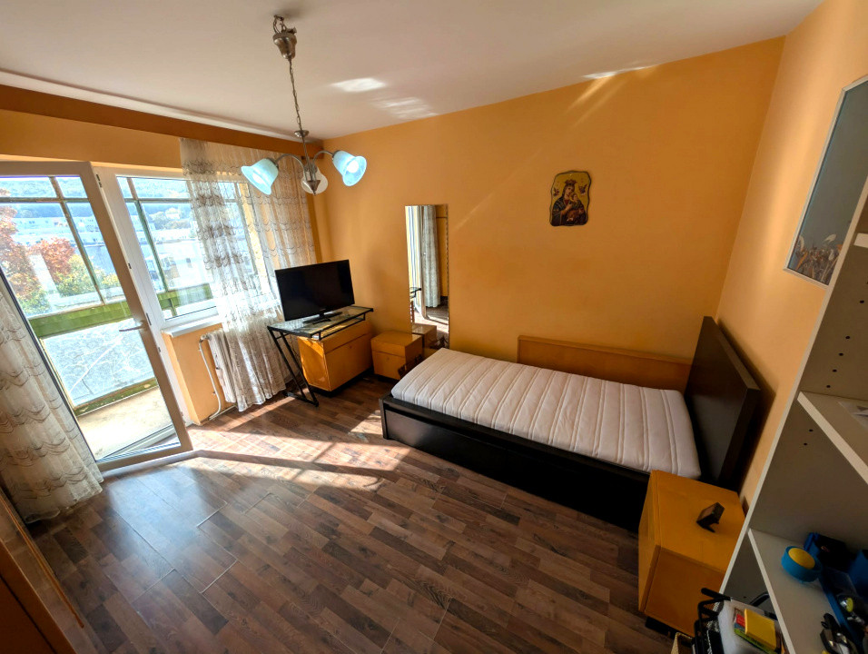 Apartament 3 camere decomandat, zona Primaverii Manastur