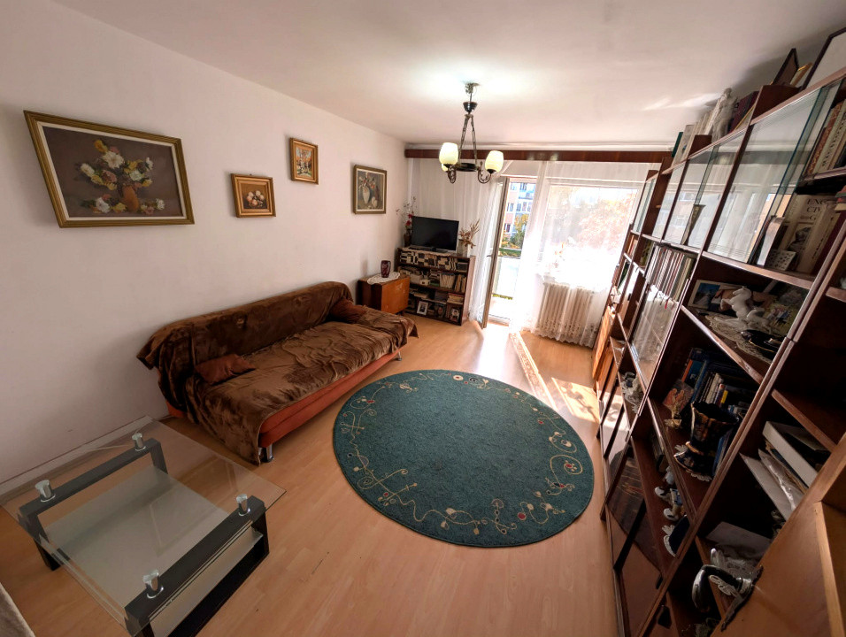 Apartament 3 camere decomandat, zona Primaverii Manastur