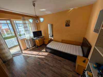 Apartament 3 camere decomandat, zona McDonald's Manastur