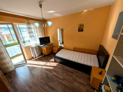 Apartament 3 camere decomandat, zona Primaverii Manastur