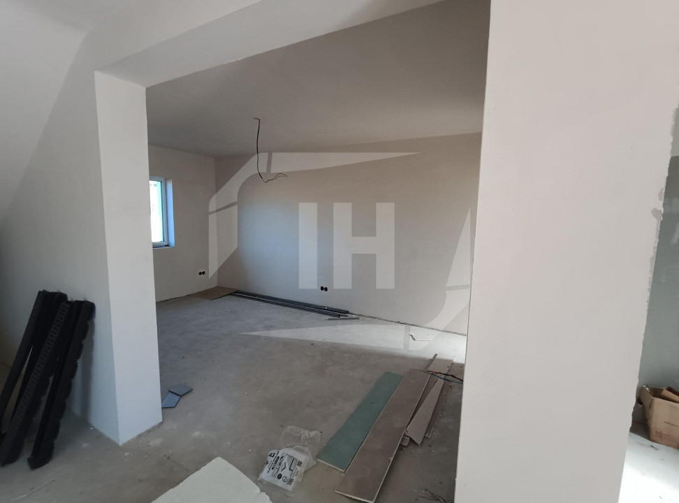 Apartament 3 camere, constructie cu CF, intermediar, zona strazii Horea