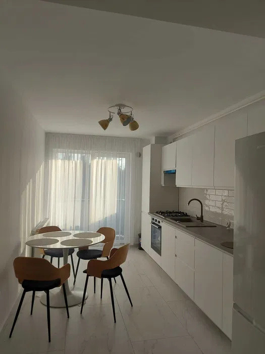 Apartament 2 camere la cheie, parcare subterana, zona Fabrica de Sport