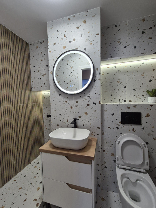 Apartament 2 camere decomandat, zona Bld Primaverii